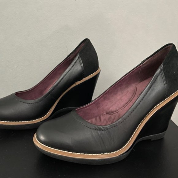 Black Leather Wedge Shoes - Picture 2 of 3